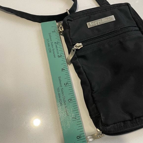 Baggallini Travel Pouch Crossbody Handbag - Picture 8 of 8